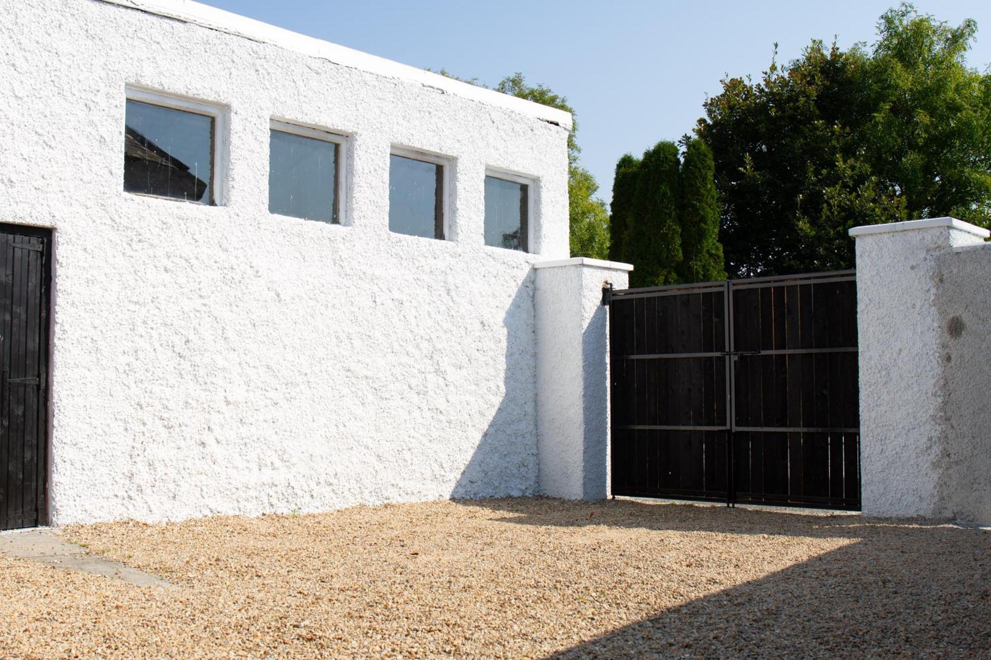 Hill House Lodge Sleeps 6 Overlooking The Rock Of Cashel Cashel  Exterior photo